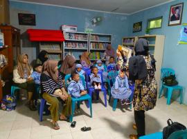 Siswa PAUD Kunjungi Perpustakaan Ramah Anak Bakti Mulya